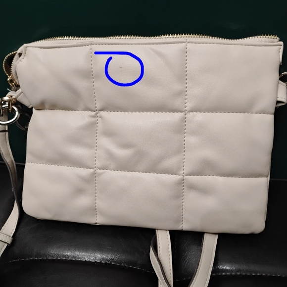 Kate Landry Vegan Leather Quilted Purse Two-Tone Chain Strap & Crossbody Beige - Picture 8 of 10